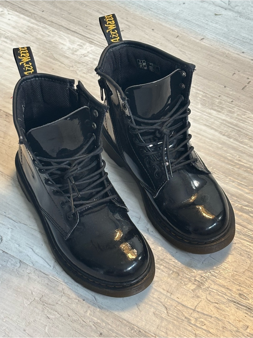 Dr. Martens 1460 Black Patent Lace-Up Zip Combat Boots Junior Men’s 4 & Ladies 5